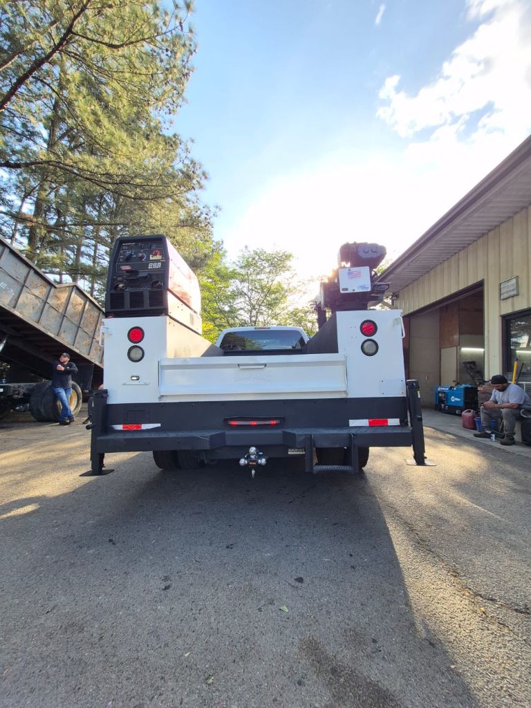 2011 Ford F-550 - Photo 15