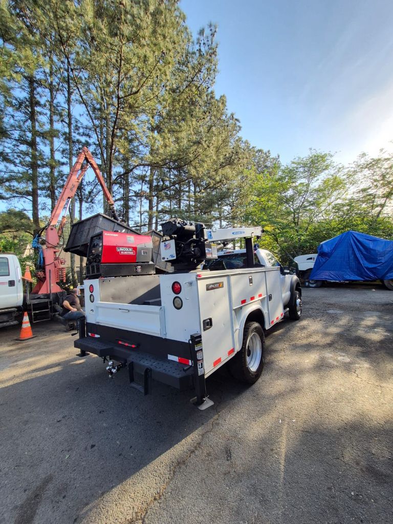 2011 Ford F-550 - Photo 6