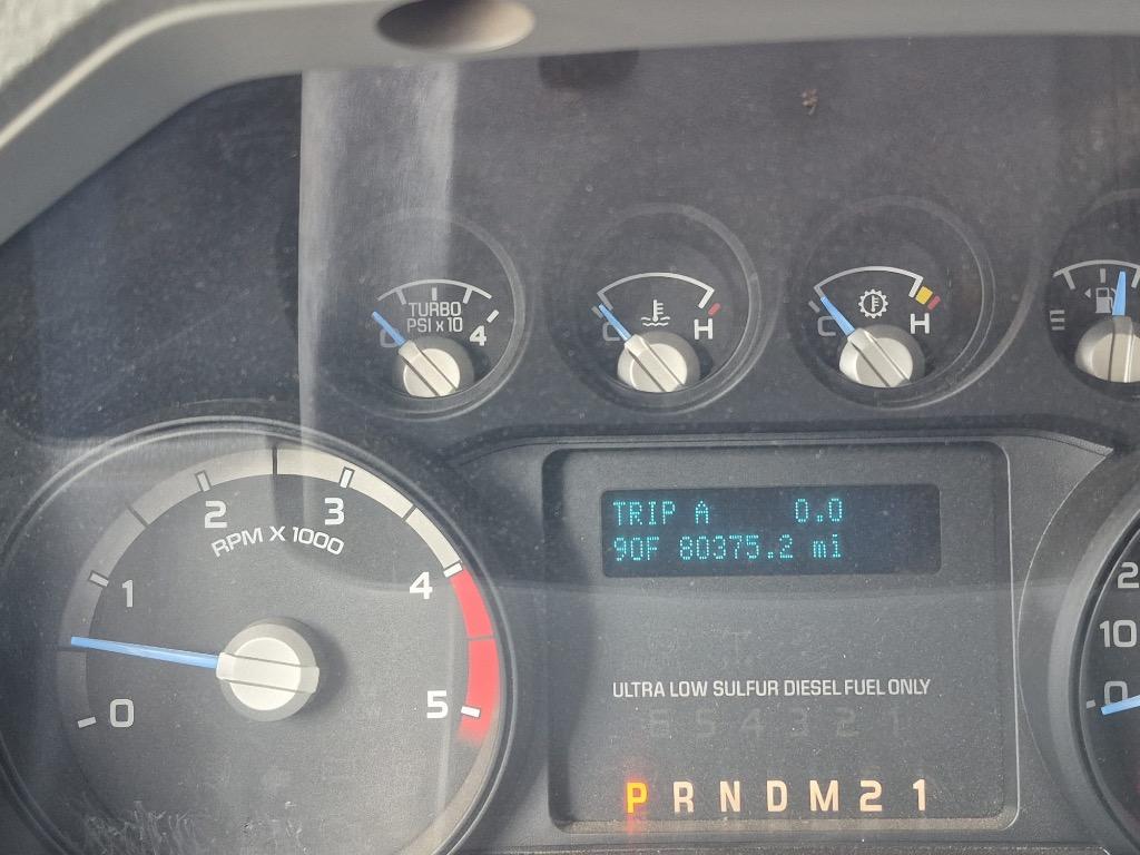 2013 Ford F-550 - Photo 11
